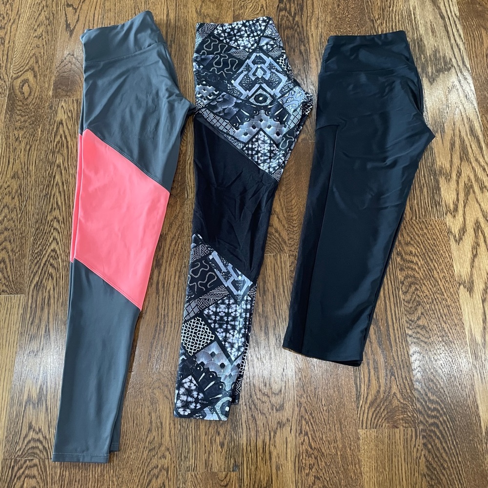 SALE! Onzie Hot Yoga Leggings- size Med/Large